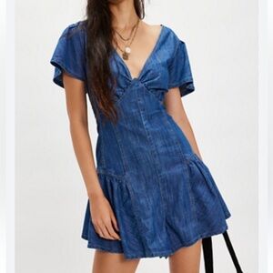 Free People We The Free Mia Denim Short Sleeve Playsuit Size XL NEW